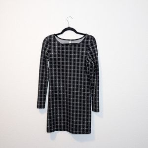 ✨3/$25 SHE Soul Harmony Energy Black Checkered Plaid Dress Size Small